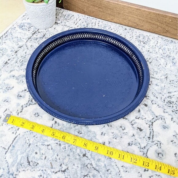 Metal Vintage Round Decorative Tray - Picture 6 of 7